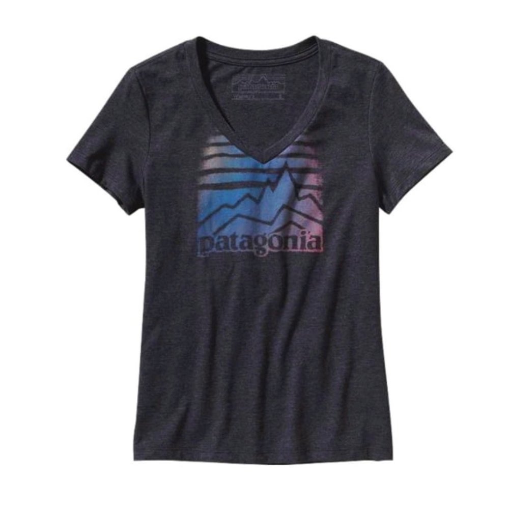 Patagonia Distressed Logo Cotton/Poly T-Shirt Slim Fit V-Neck Ombre Mountains XS